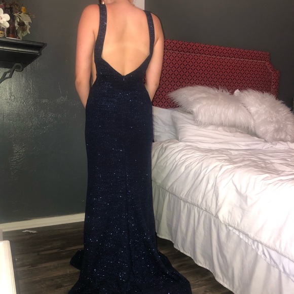 Jovani Blue sparkly gown!🦋 Size 4 - Picture 5 of 8